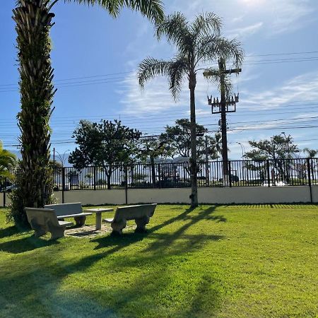 Apartamento Ubatuba, Itagua, Bem Localizado, Duas Vagas De Garagem Exteriör bild
