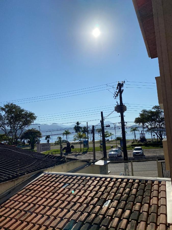 Apartamento Ubatuba, Itagua, Bem Localizado, Duas Vagas De Garagem Exteriör bild
